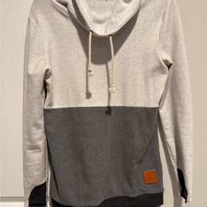 Ampersand Avenue Cowl Neck Long Sleeve Pullover Sweatshirt. small